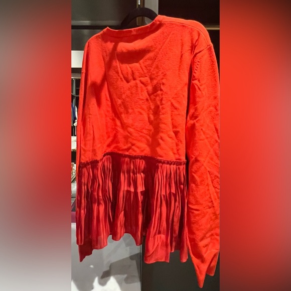 Rhie Vibrant Orange V-Neck Sweater - Picture 2 of 5